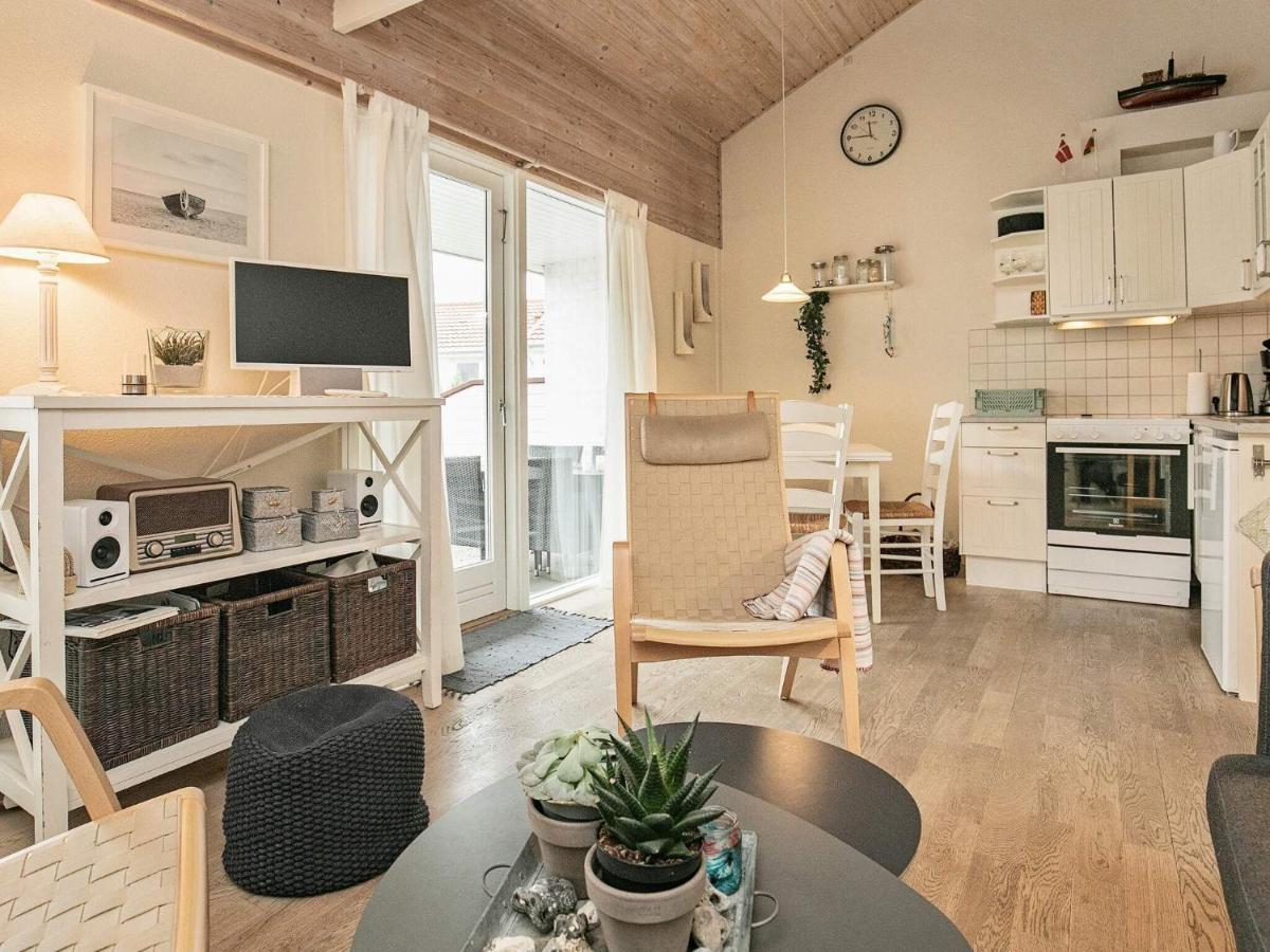 4 Person Holiday Home In R Sk Bing Aeroskobing Exterior photo
