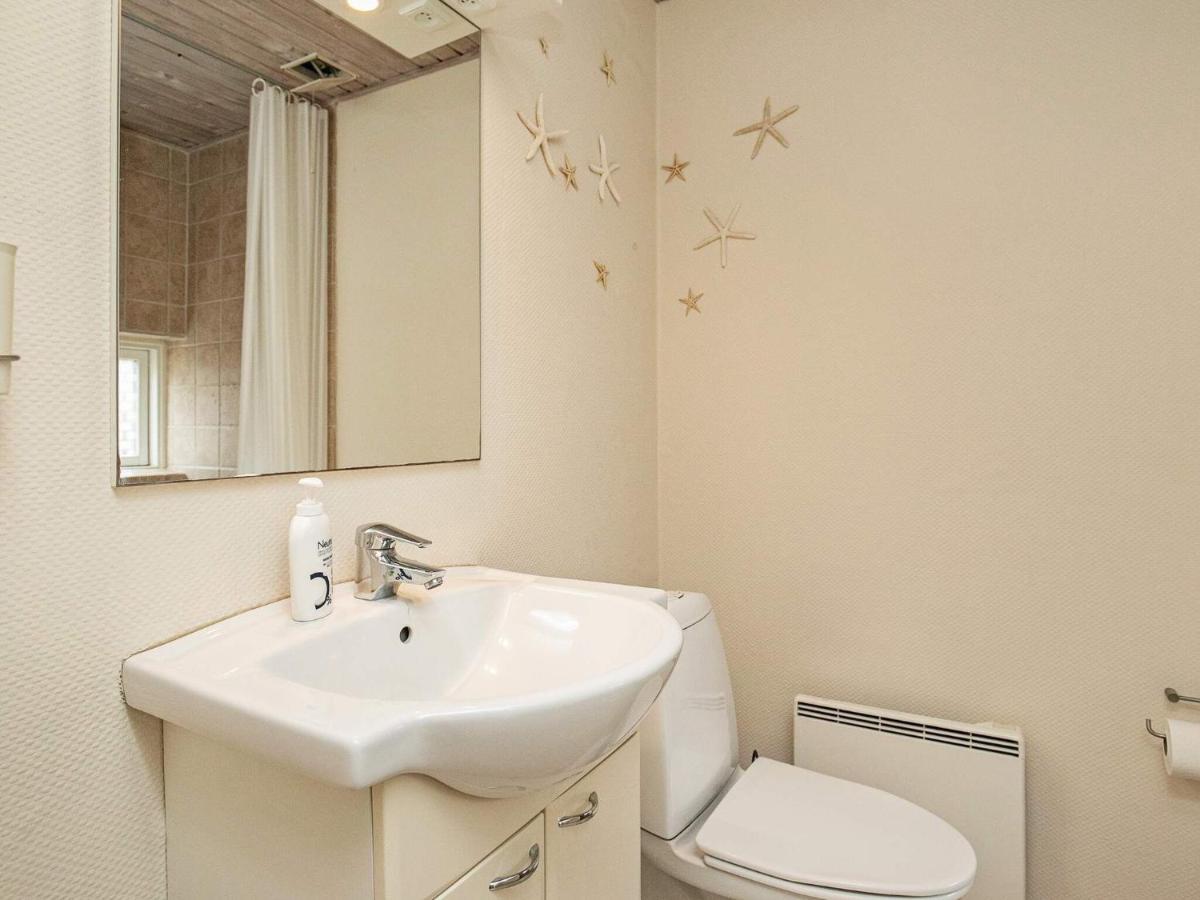 4 Person Holiday Home In R Sk Bing Aeroskobing Exterior photo